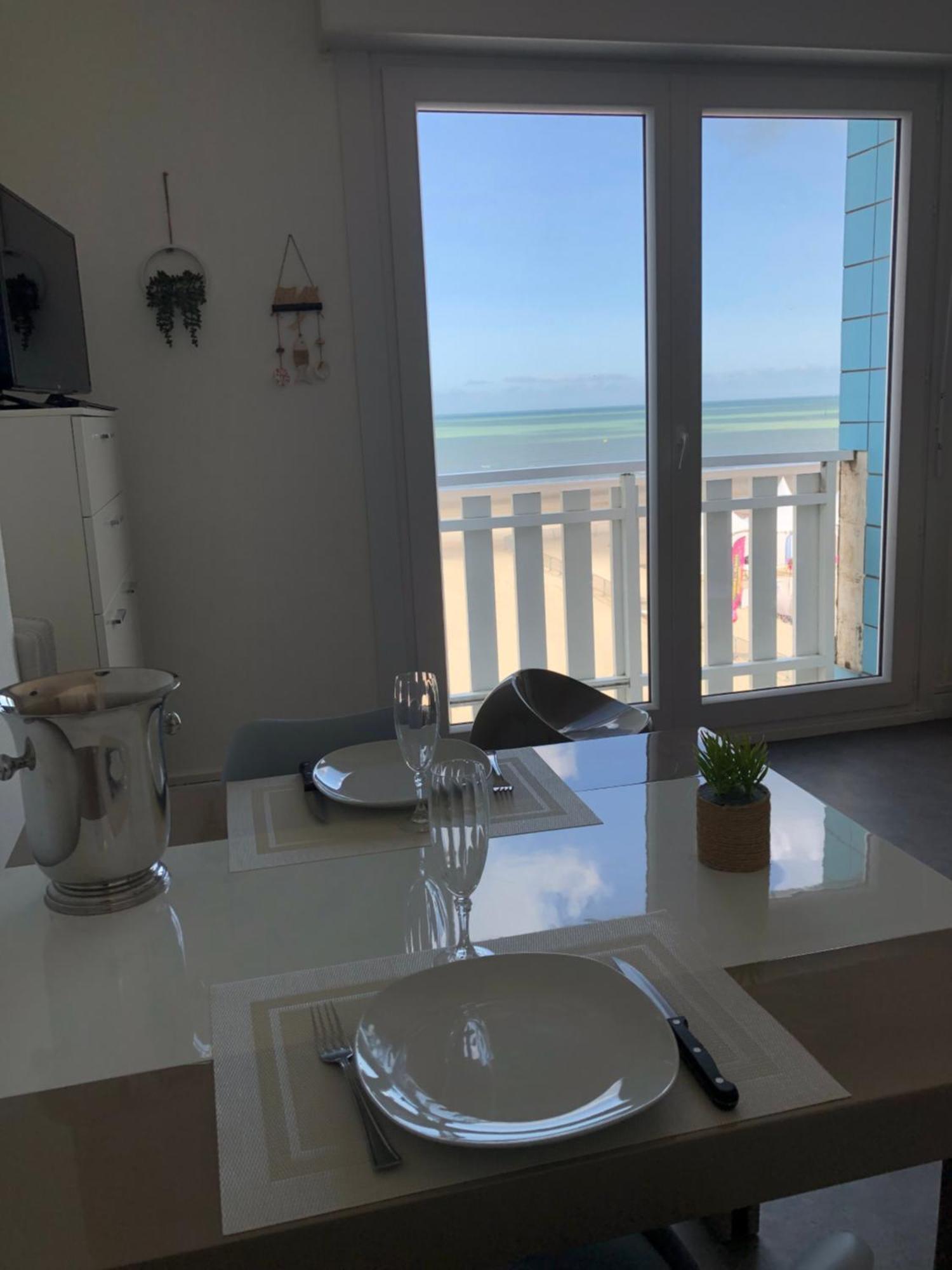 Appartement Sur La Plage De Malo Les Bains Vue Mer Dunkirk Dış mekan fotoğraf